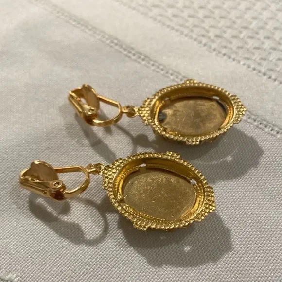 Vintage Gold And Floral Cabochon Earrings - Picture 5 of 6